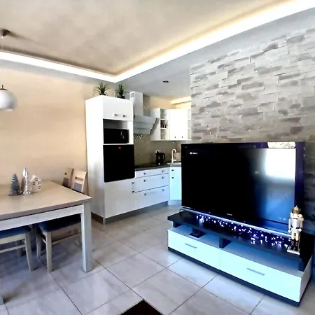 아파트 Panorama Family 45c,