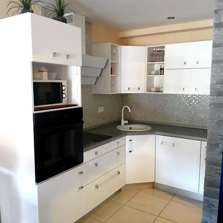 Panorama Family 45c, * 도노발리